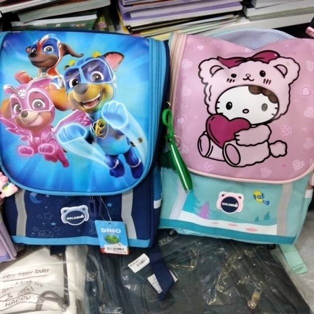 🎒Golden ✨ دخول مدرسي مميز يبدأ بمحفظة مميزة ✨🎒